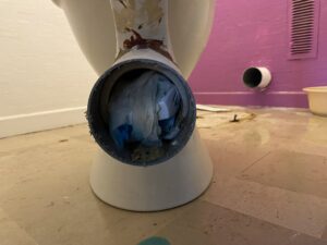 plombier débouchage WC Perpignan